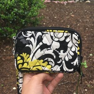 Vera Bradley wristlet/pouch